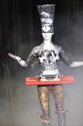 Body 09 Sonntag  1885